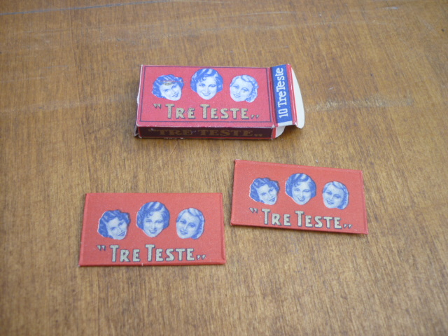 Lamette Tre Teste Rossa scritta Oro